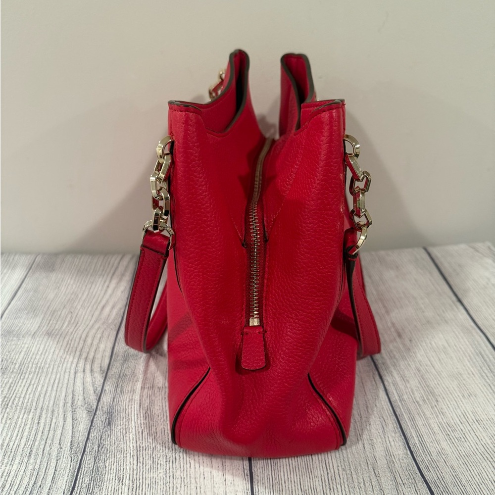 Kate Spade Red Shoulder Bag with Versatile Straps/11x9in - Picture 4 of 15